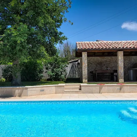 Haus Daniela Mit Ueberdachter Terrasse Und Pool * Loborika