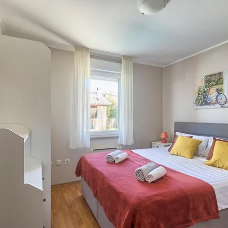 Haus Daniela Mit Ueberdachter Terrasse Und Pool *
