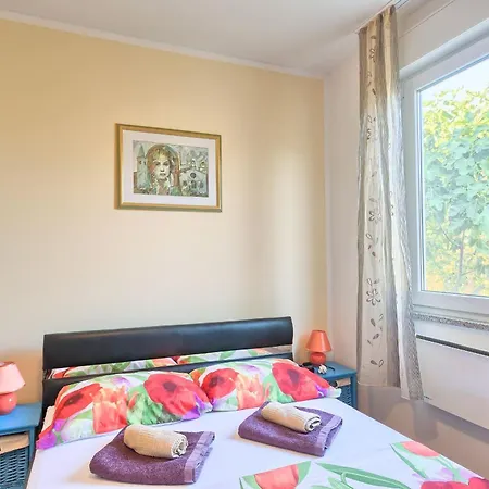 Haus Daniela Mit Ueberdachter Terrasse Und Pool * Loborika